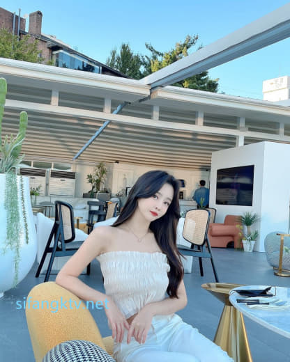 【2023_01_24】The_Pose_of_Qingyue_Serving_the_Master_Season_1_Episode.m4v