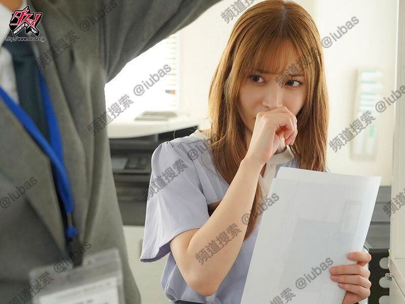 [DickDrainers] Helena Price (My Girlfriend’s Mom Needed A Lil Help…)